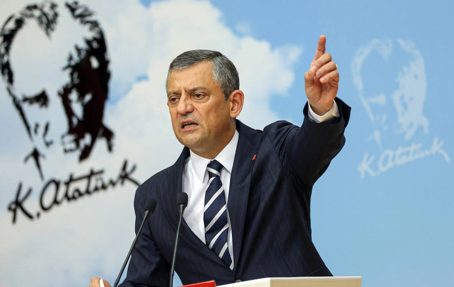 Özel CHP Geri Adım Atarsa Bu Millete Diz Çöktürürler