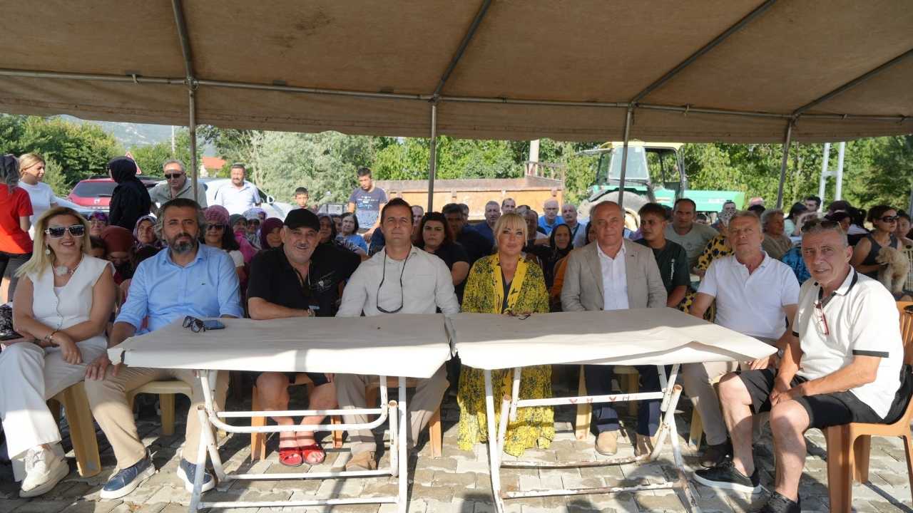 Safiye Soyman’ın Burdur’da Açtığı Hayrat Yürekleri Sızlattı 5