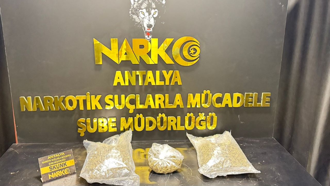 Antalya Emniyeti Son Bir Haftada Kilolarca Uyuşt*rucu Ele Geçirdi