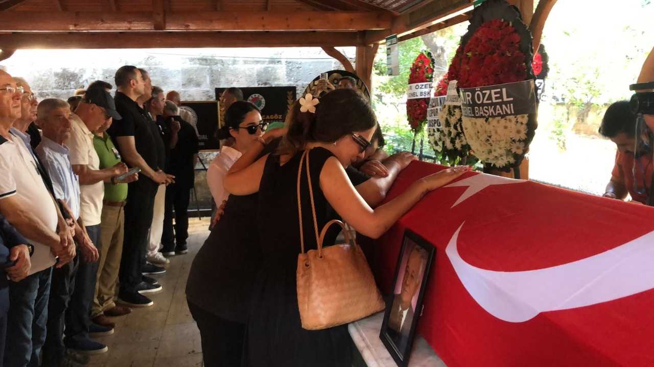antalyanin-efsane-baskani-selahattin-tonguc-sonsuzluga-ugurlandi2.jpg