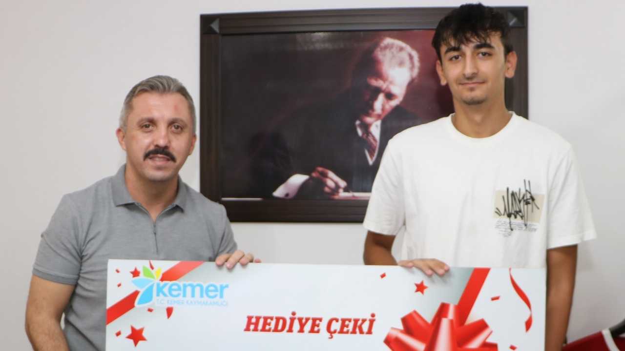 kemerde-danisman-ogretmenlik-projesibuyuk-basari-3.jpg