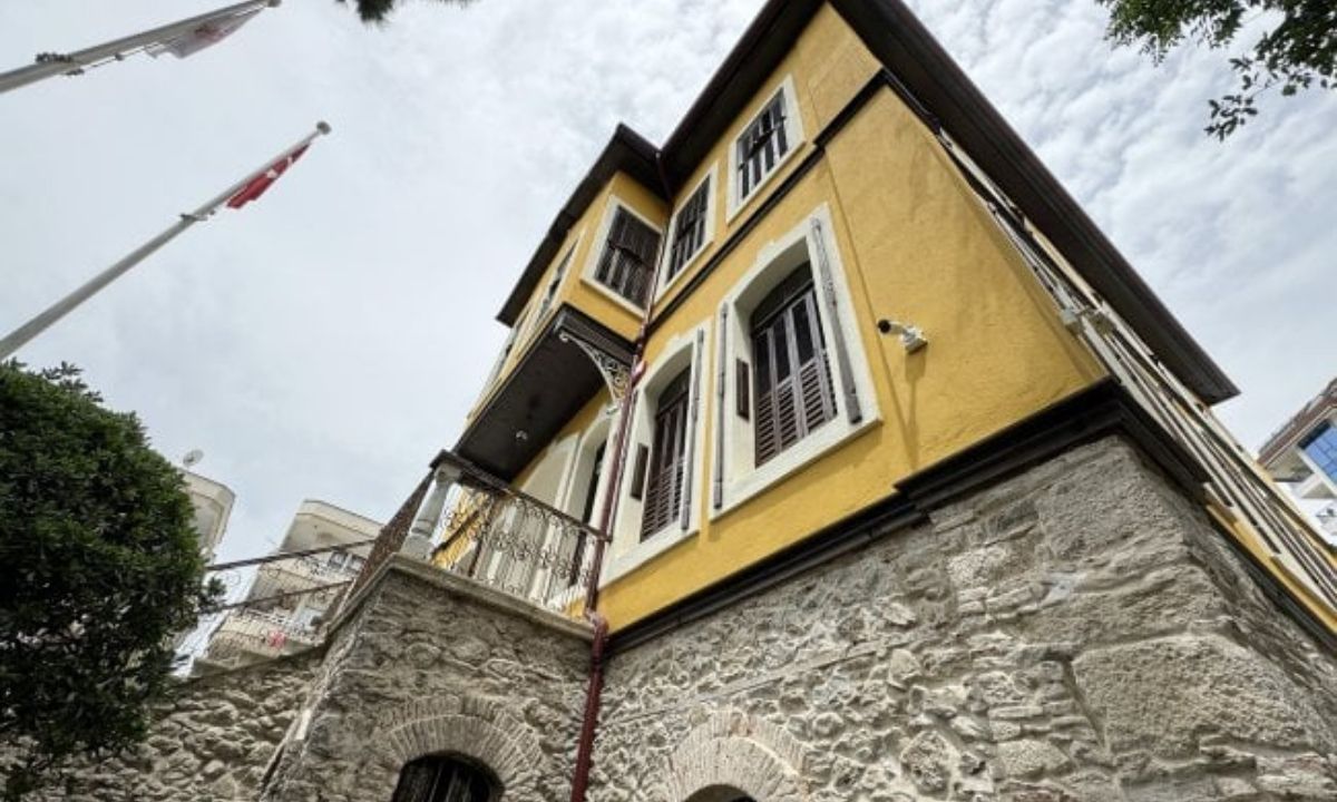 alanya-ataturk-evi-ve-muzesi-giris-ucreti-ziyaret-saatleri-nasil-gidilir-2.jpg
