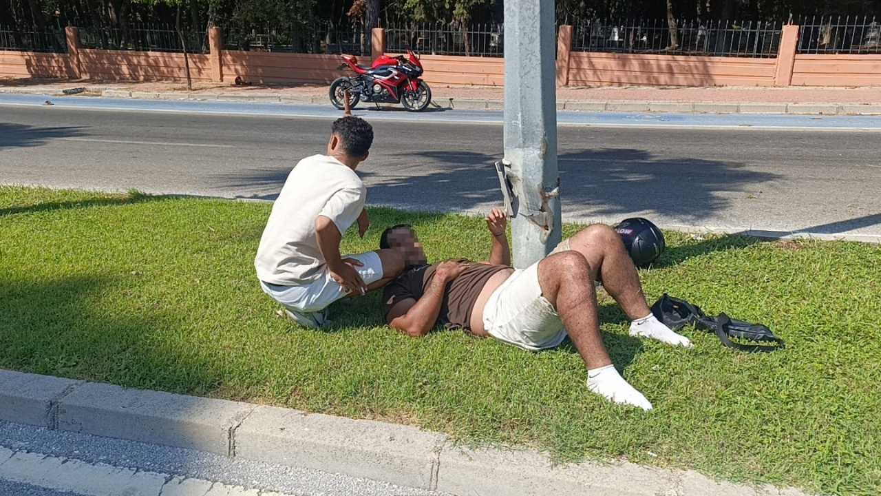 manavgat-sorgunda-agaca-giren-surucu-hastaneye-kaldirildi4.jpg