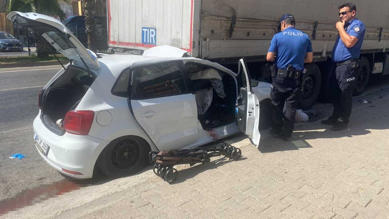 serikte-seyir-halindeki-otomobil-tira-carpti4.jpg