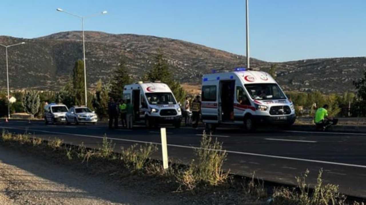 ispartada-kontrolden-cikan-arac-direge-carpti2.jpg