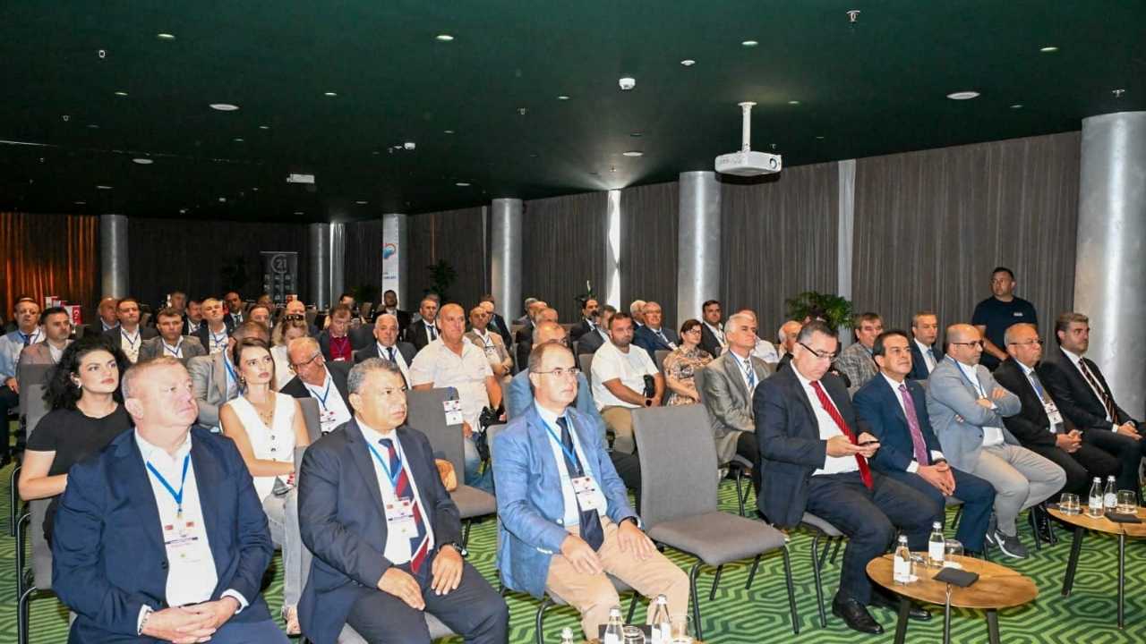antalya-ticaret-borsasi-arnavutlukta-3.jpg