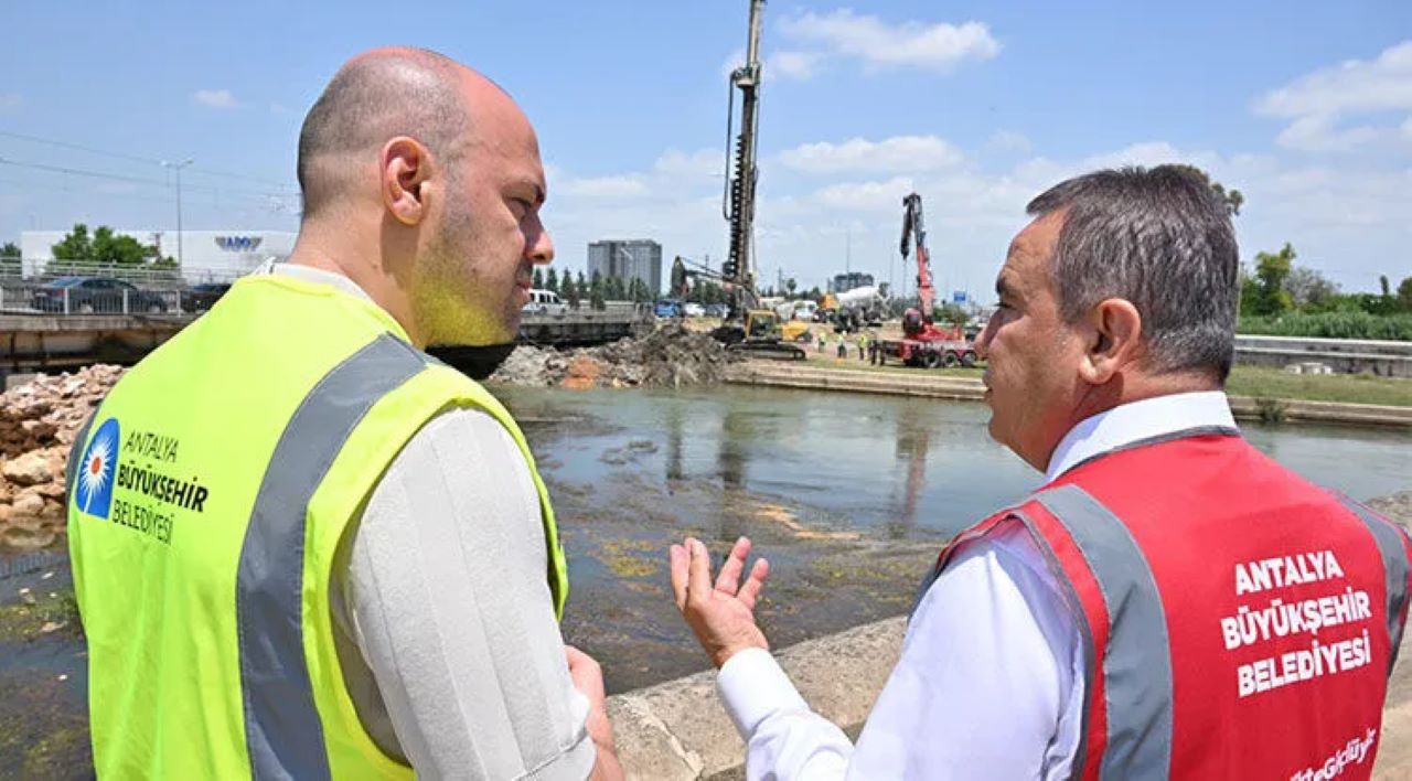 antalya-buyuksehir-belediyesine-yeni-operasyon-17-gozalti-4.jpg