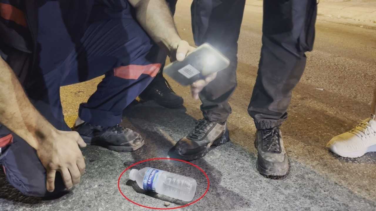 hatayda-kazada-kopan-parmak-telefon-fenerleriyle-arandi4.jpg