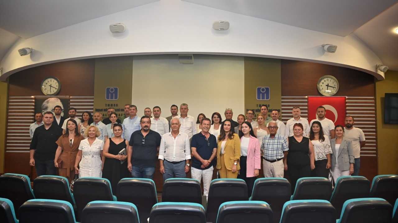 chp-antalya-heyeti-kentin-sorunlarini-meslek-odalariyla-masaya-yatirdi4.jpg