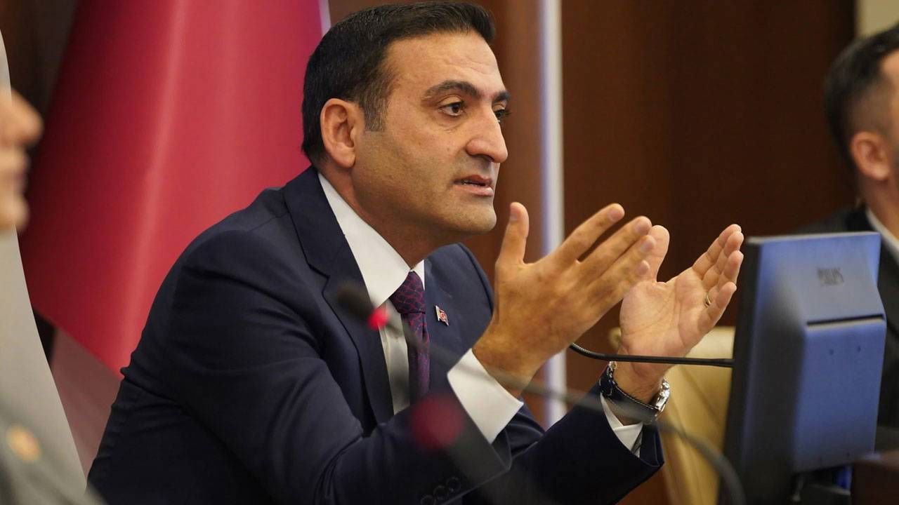 ibb-sorusturmasinda-9-dalga-beyoglu-belediye-baskani-gozaltinda-2.jpg