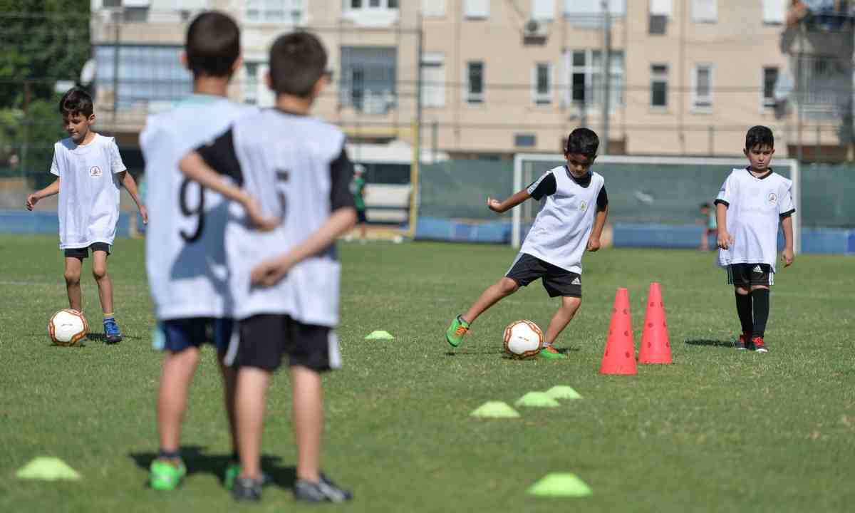 antalya-muratpasa-belediyesi-30-agustos-zafer-bayrami-kapsaminda-amator-takimlar-ve-futbol-okullarinin-katilacagi-ozel-bir-futbol-turnuvasi-duzenliyor.jpg