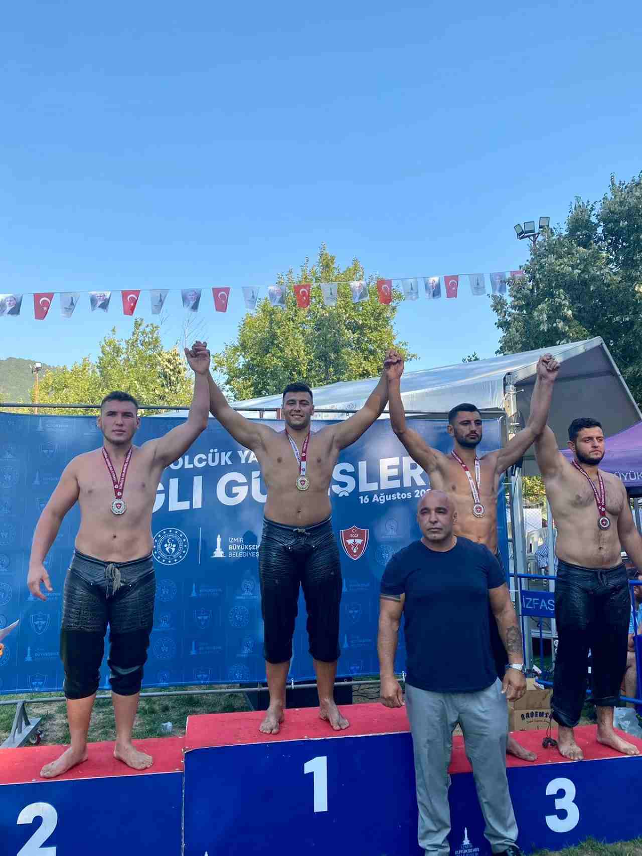antalyanin-gurescisi-izmirde-zirveye-cikt22.jpg