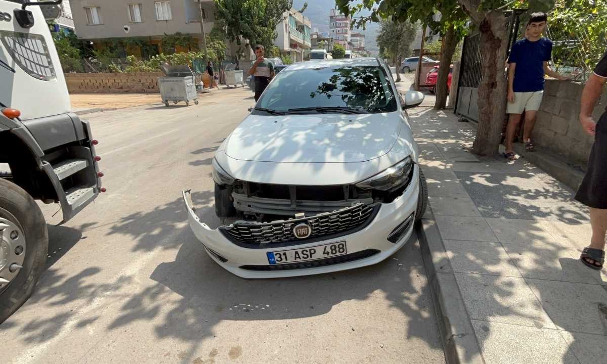hatay-iskenderunda-freni-bosalan-arazoz-is-yerine-daldi3.jpg
