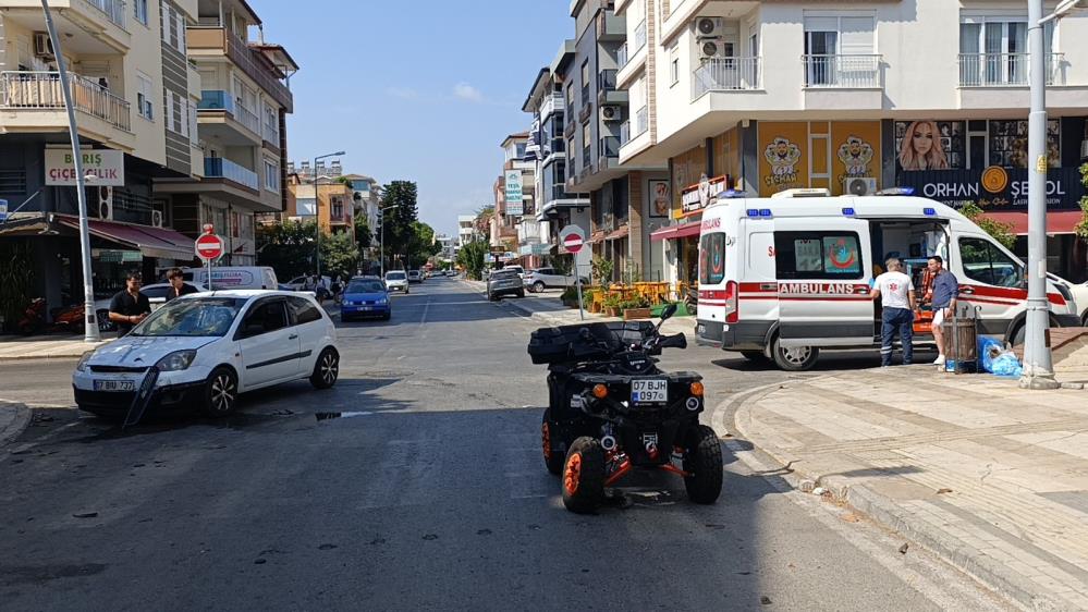 manavgatta-otomobil-ve-atv-carpisti-2.jpg