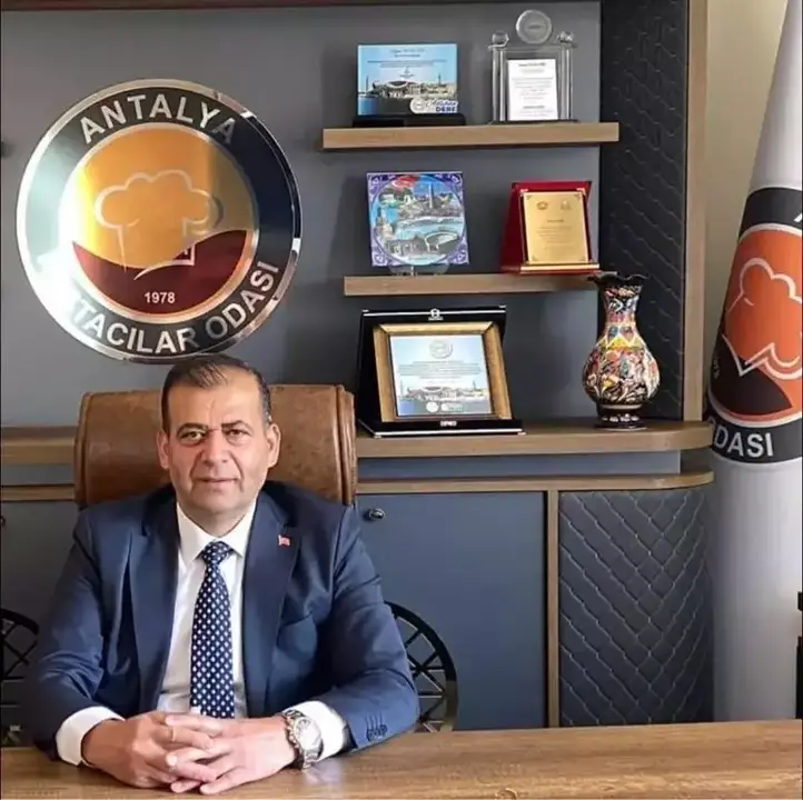 antalya-pastacilar-odasi-baskani-calisanini-ve-arkadasini-vurup-canina-kiydi-4.webp