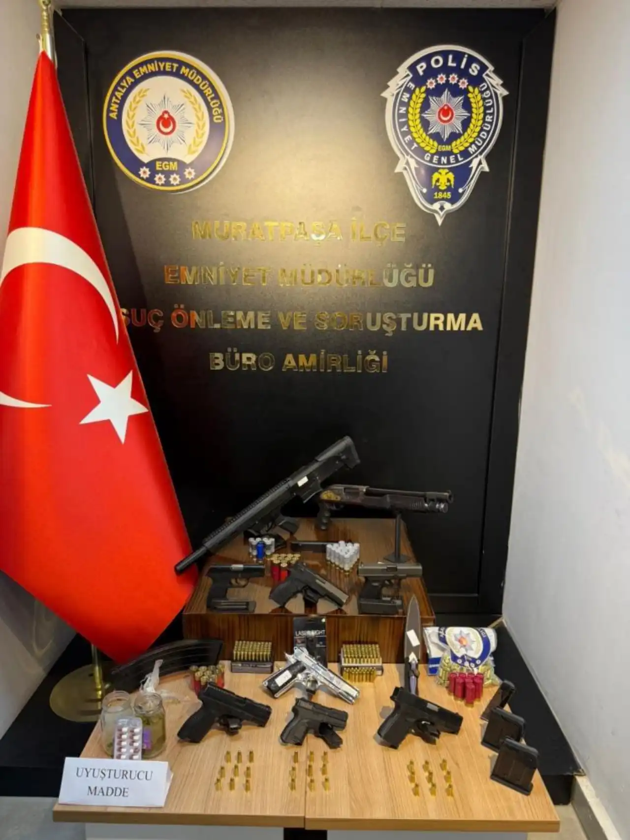 antalyada-safak-07-huzur-4-operasyonu-helikopter-destekli-2.webp
