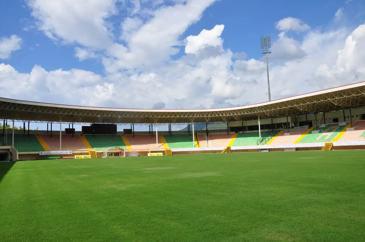 alanyaspor-oba-stadi-2akdenizgerceks.webp