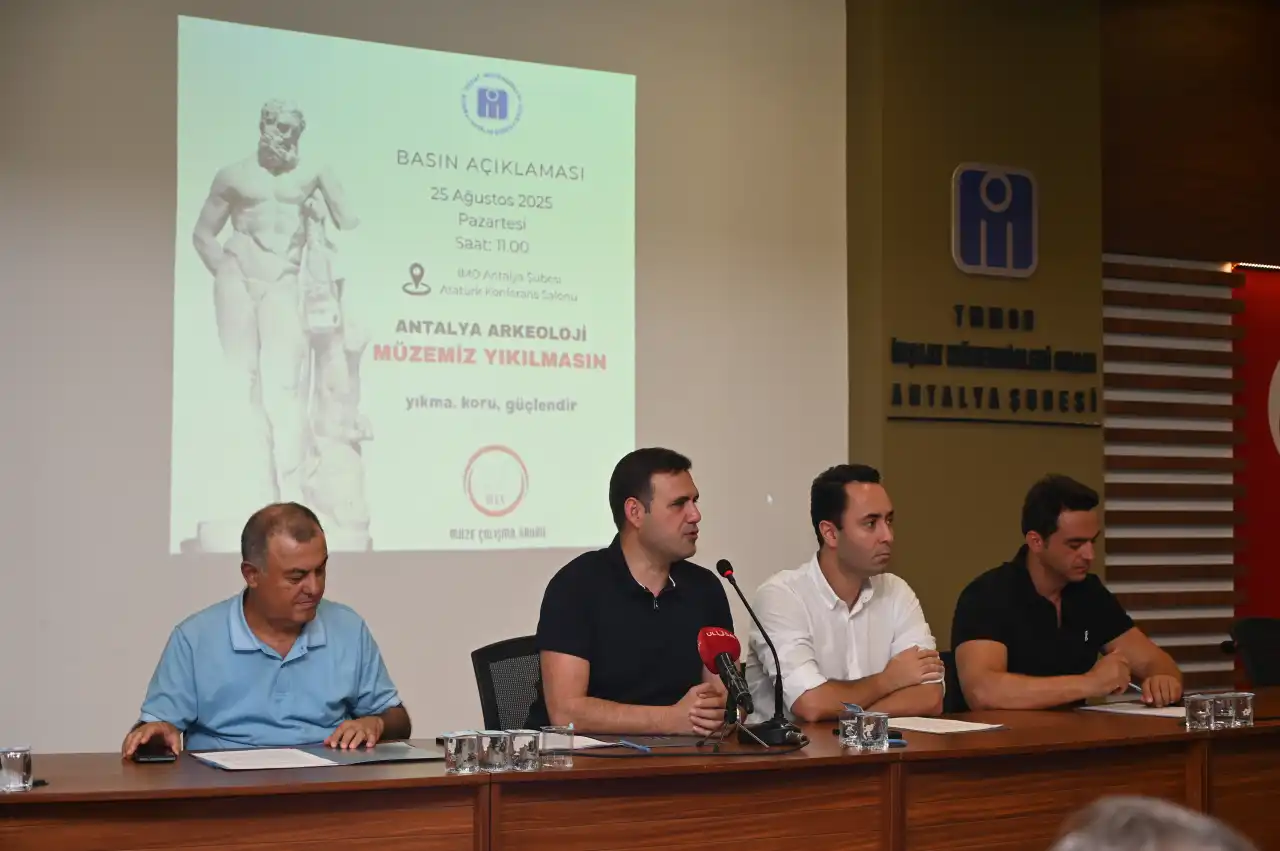 mo-antalyadan-antalya-arkeoloji-muzesi-yikimi-tepkisi-kultur-bakanligina-cagri-2.webp