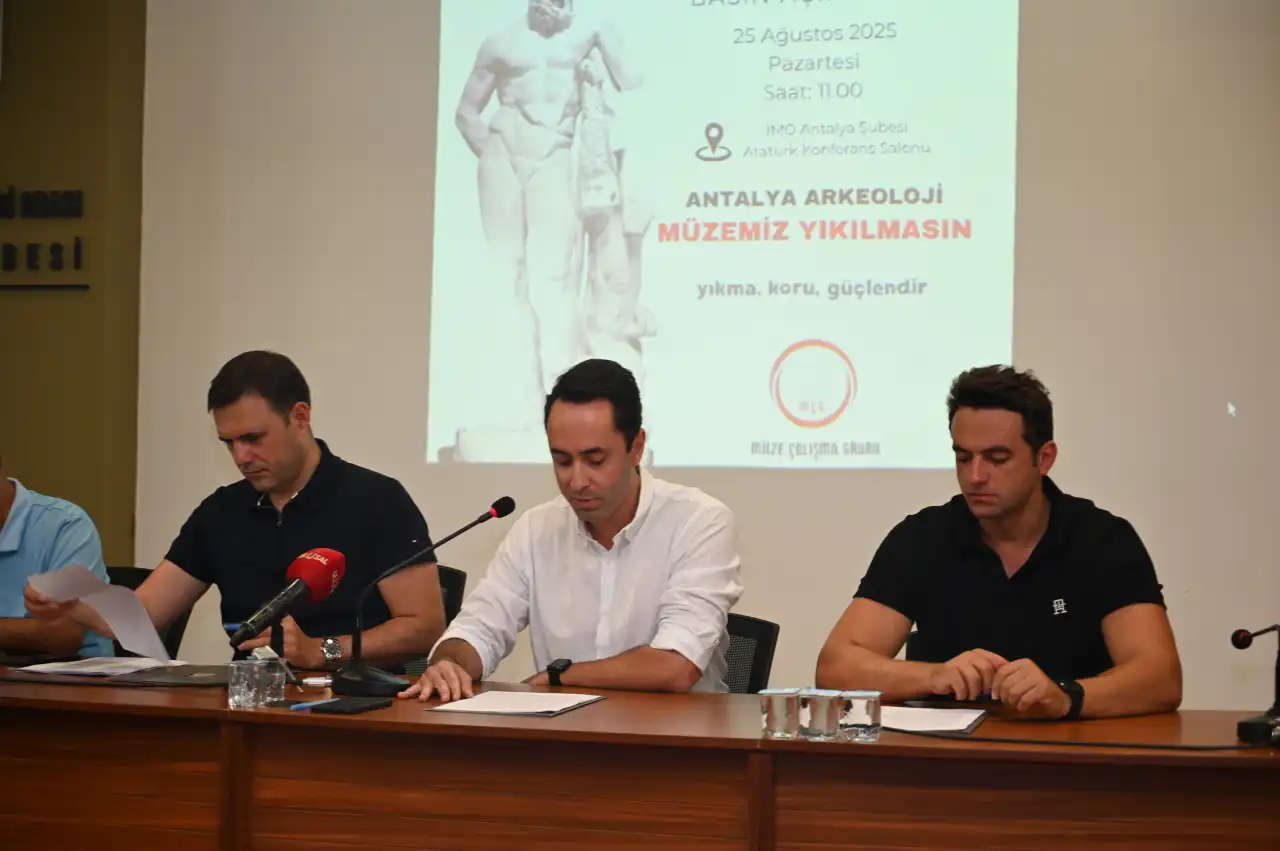 mo-antalyadan-antalya-arkeoloji-muzesi-yikimi-tepkisi-kultur-bakanligina-cagri.webp