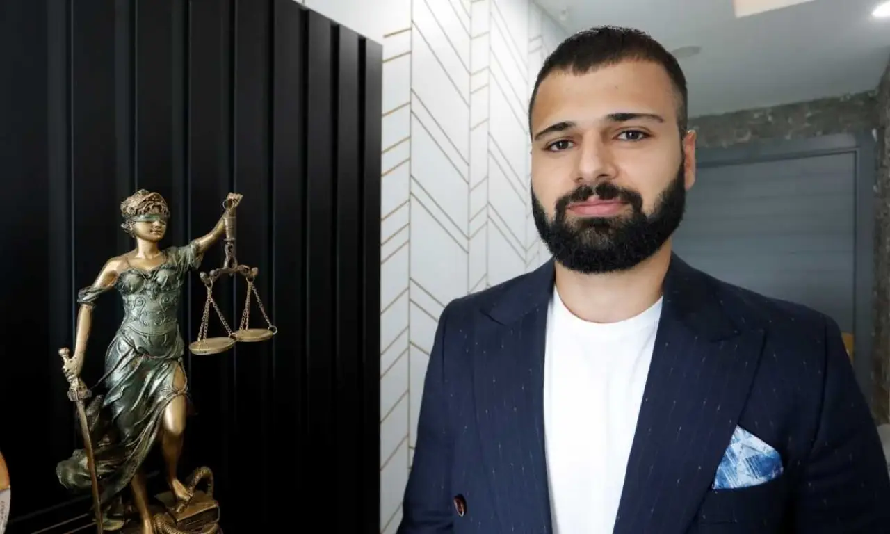 akdenizgercekantalyada-uzaklastirma-karari-olan-koca-3-dakikada-tum-esyalari-tasidi5.webp