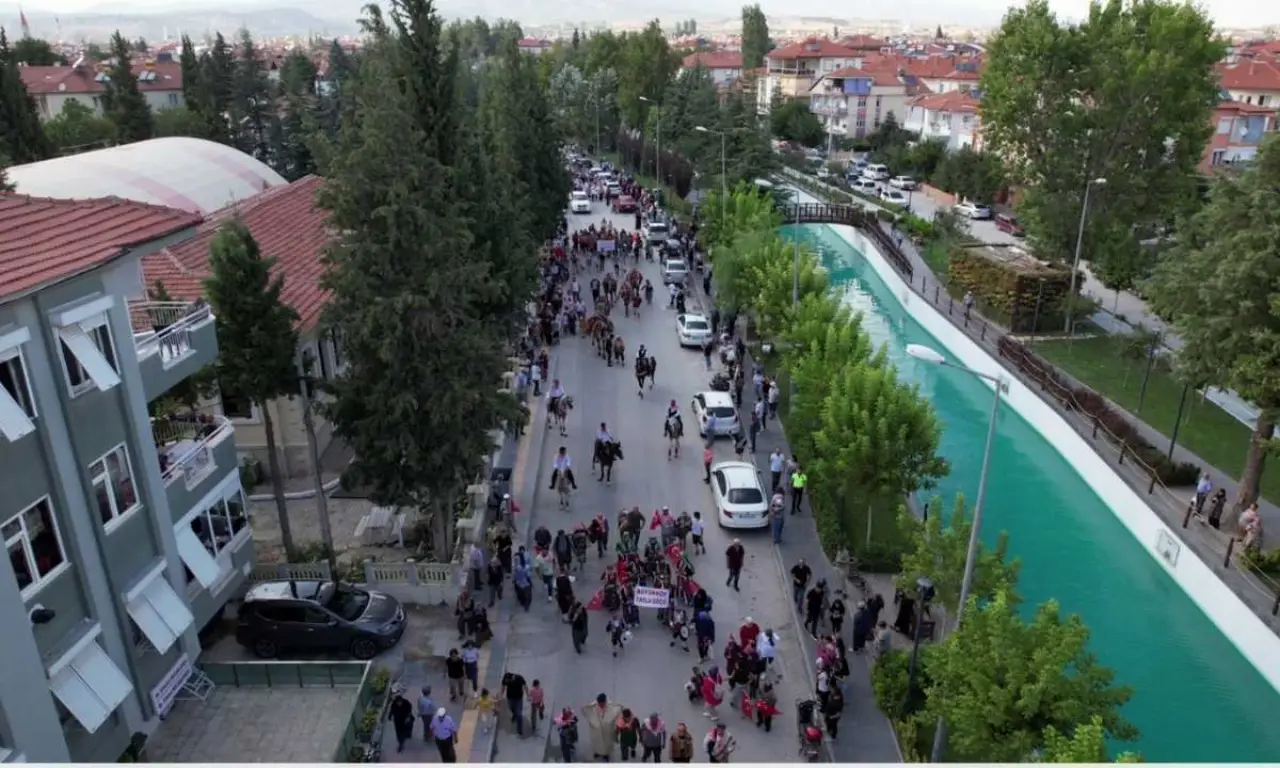 akdenizgercekkorkutelinde-yoruk-gocu-festivalle-taclaniyor3.webp