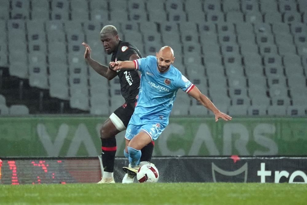 antalyaspor-fatih-karagumruk-2.jpg