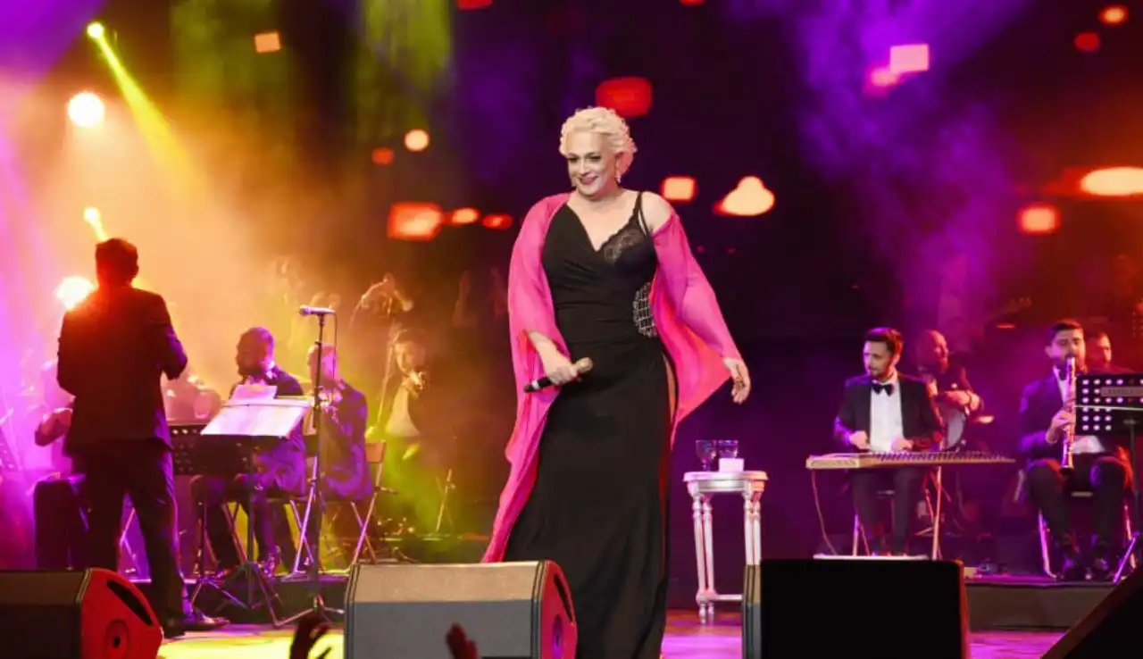 ayta-sozeri-antalya-acikhavada-sahne-alacak-2.webp
