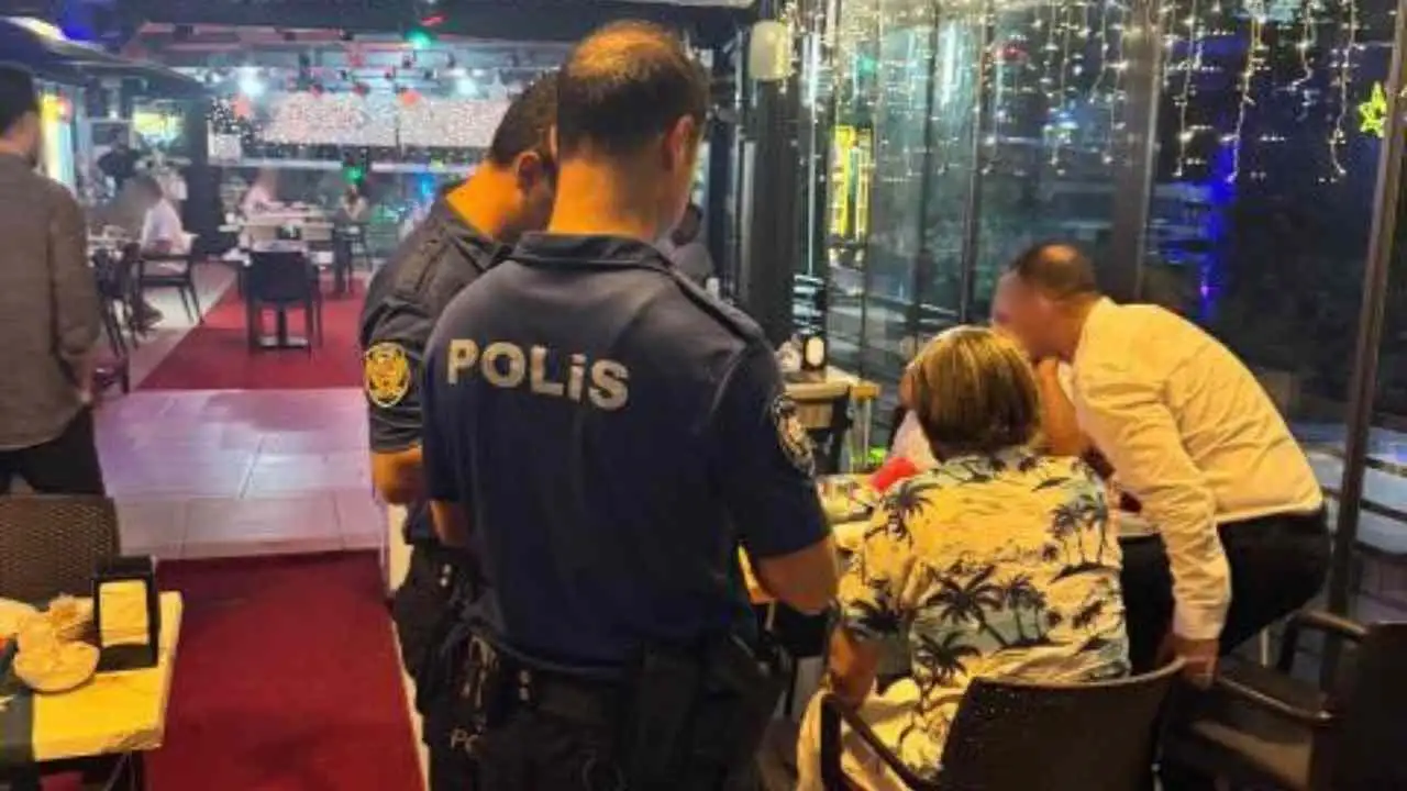 akdenizgercekantalyada-son-bir-haftada-3-binden-fazla-kisi-sorgulandi-2.webp