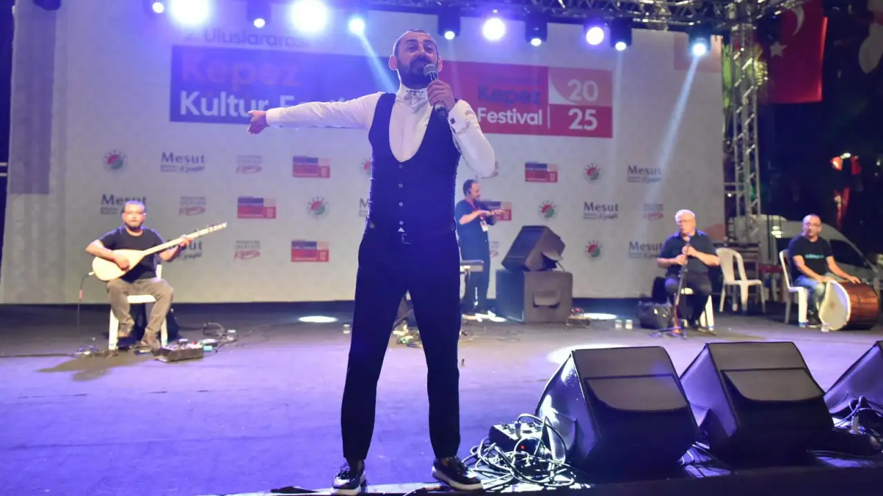 akdenizgercekkepezde-erzincan-gecesi-ruzgari-esti-1.webp