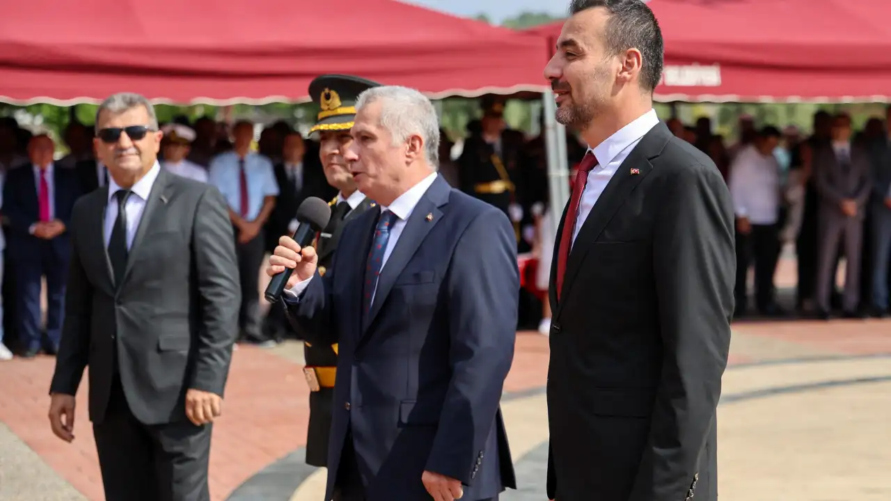 akdenizgercekmanavgatta-30-agustos-coskusu-yasandi-4.webp