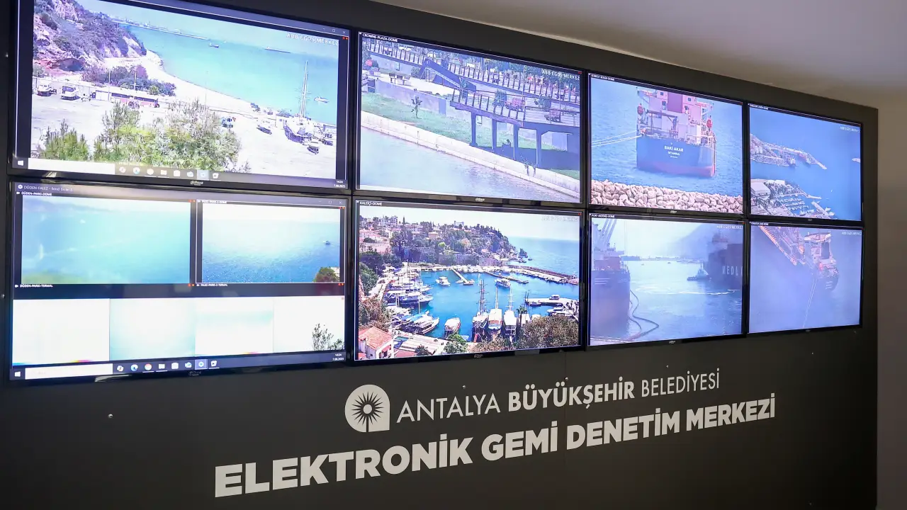 akdenizgercekantalyada-denizi-kirletenler-yakayi-ele-veriyor-1.webp
