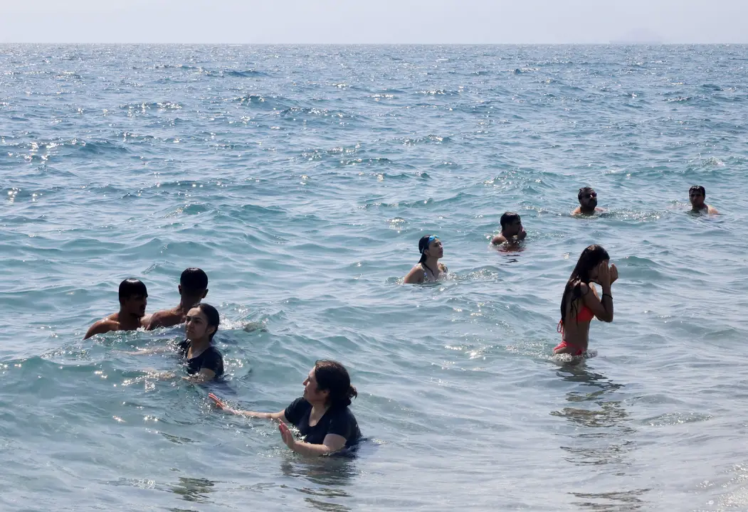 antalyada-agustos-33-derece-ile-bitti-eylul-de-farkli-olmayacak-3.webp