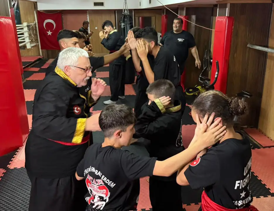 oba-boksu-antalyada-yasatiliyor-osmanli-tokadi-yeniden-arenada-3.webp