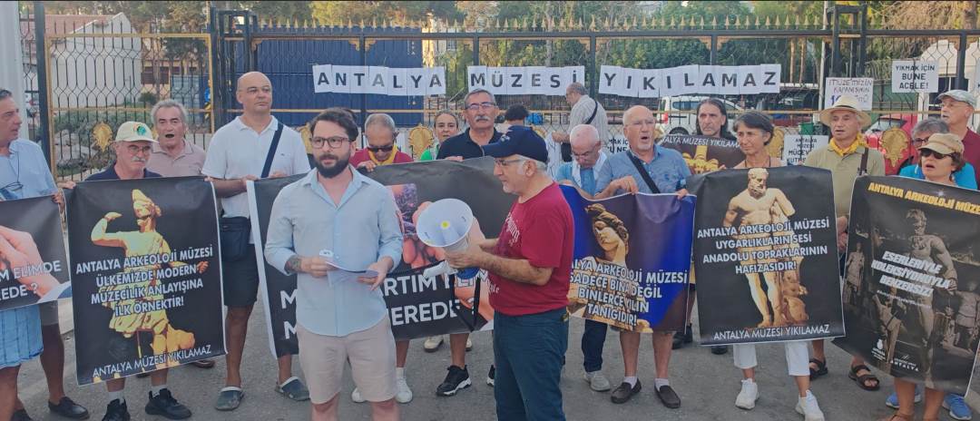 Turizmcilerden Antalya Müzesi'nin Yıkım Kararına Tepki 1