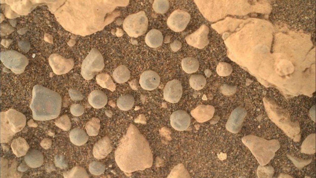 Mars’ta Akıl Karıştıran Küreler! Nasa’dan Şaşırtan Keşif (1)