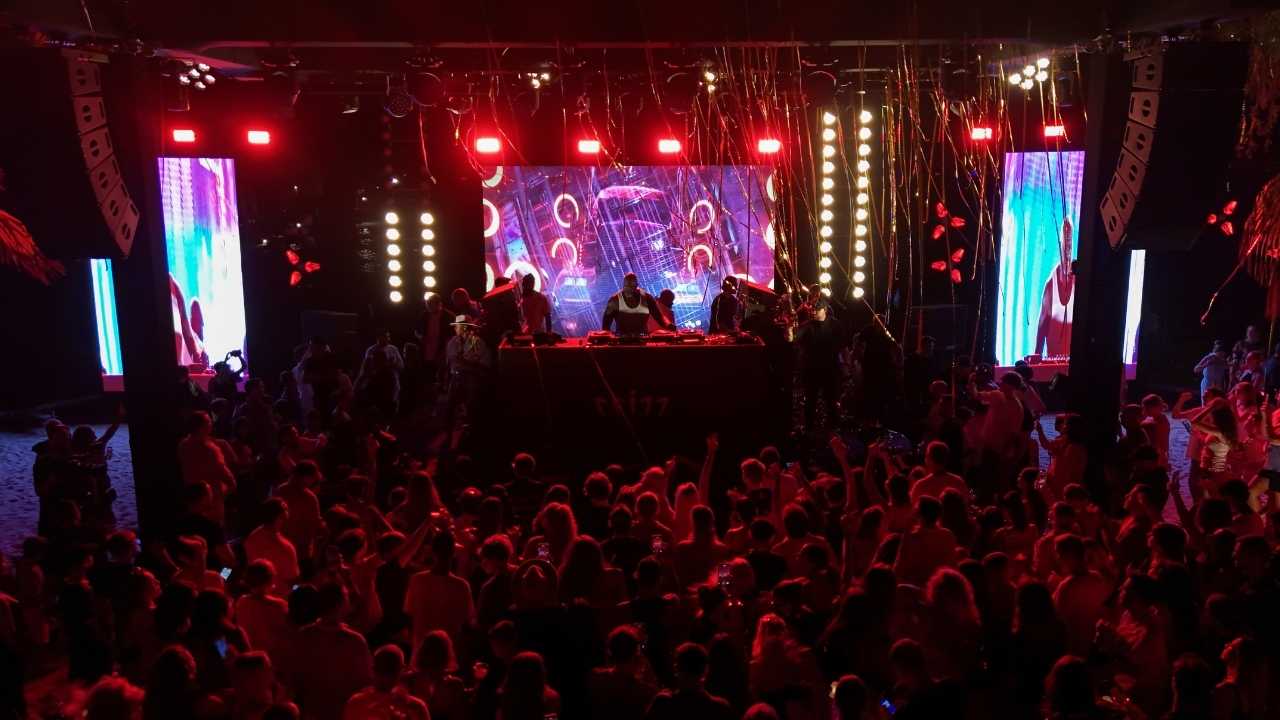 Nba Efsanesi Shaquille O'neal Antalya’da Dj’lik Yaptı! Dj Diesel Coşkusu 2