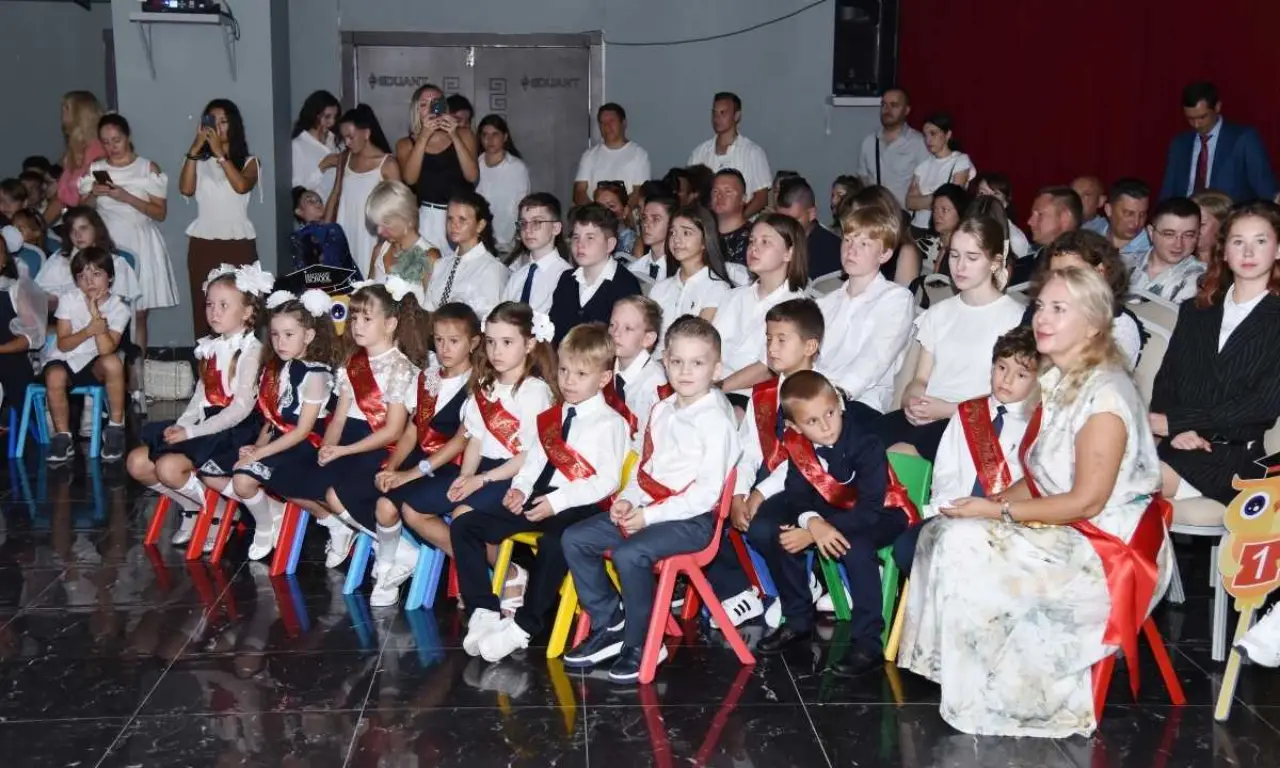 akdenizgercekantalyadaki-rus-okullari-2025-2026-egitim-yilina-basladi4.webp