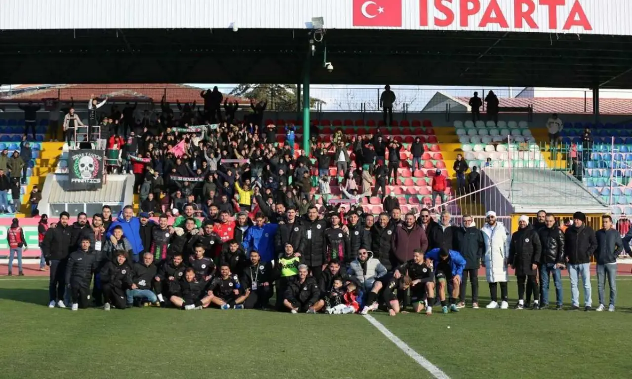 akdenizgercekisparta32spor-huseyin-ozturku-kadrosuna-katti2.webp