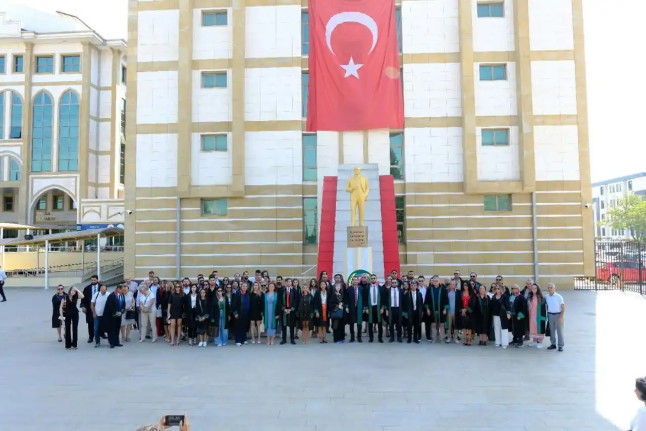 yeni-adli-yil-basladi-antalya-barosundan-dikkat-ceken-yargi-bagimsizligi-aciklamasi-2.webp