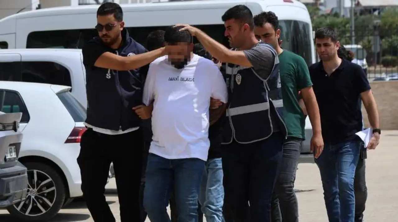 akdenizgercekadanada-3-gunde-2-kez-kursunlanan-kafe-olayinda-6-tutuklama2.webp