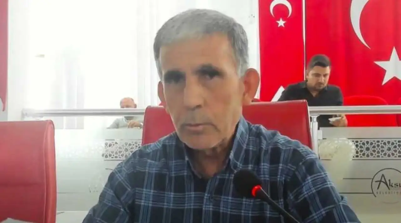 akdenizgercekmuhittin-bocekten-aksu-belediye-meclisine-mesaj3.webp