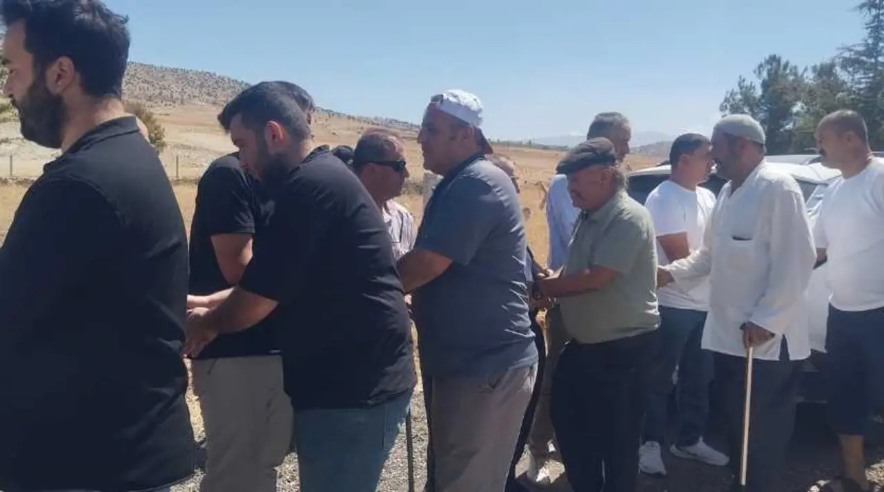 akdenizgercekkorkutelinde-eski-muhtar-ergul-erkis-hayatini-kaybetti3.webp