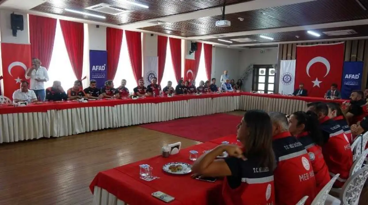 akdenizgercekburdurda-afet-hazirligi-icin-kritik-adim3.webp