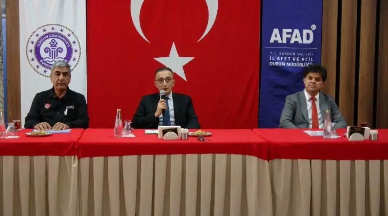 akdenizgercekburdurda-afet-hazirligi-icin-kritik-adim4.webp