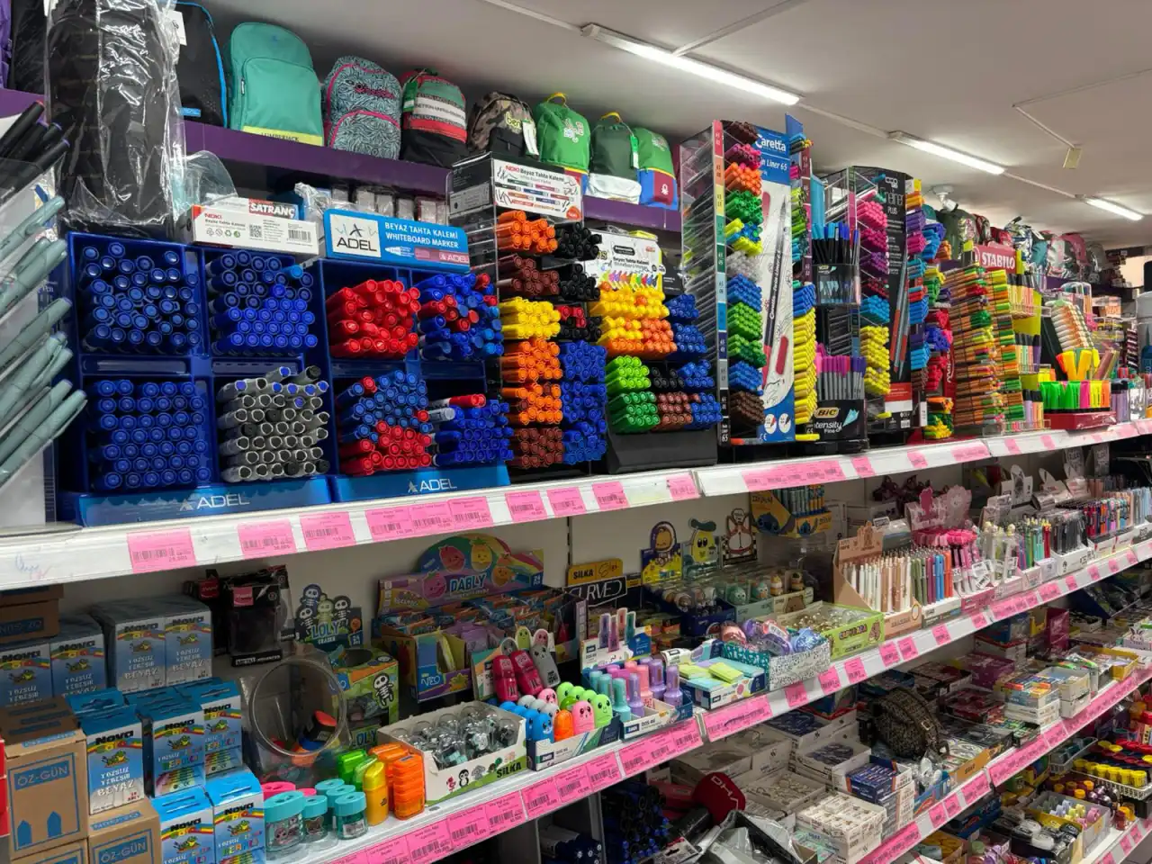 antalyada-kirtasiye-alisverisinde-tehlike-zincir-marketlerdeki-urunler-sagliksiz-mi-4.webp