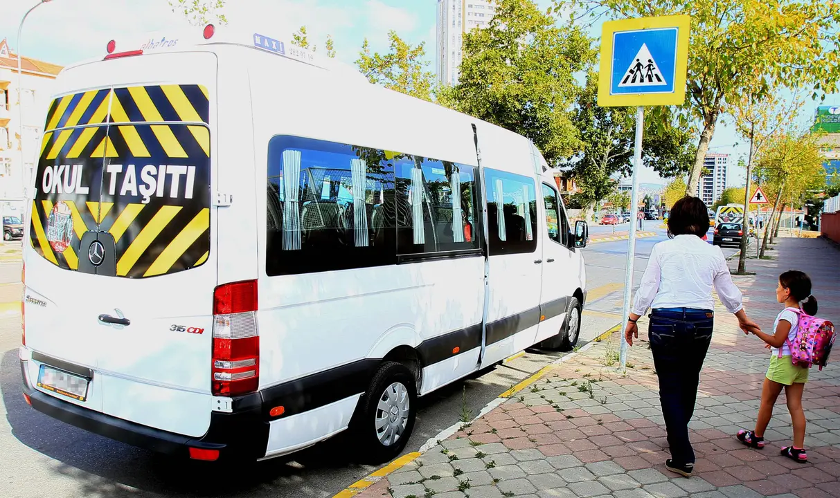antalyada-okul-servis-ucretleri-ne-kadar-olacak-2.webp