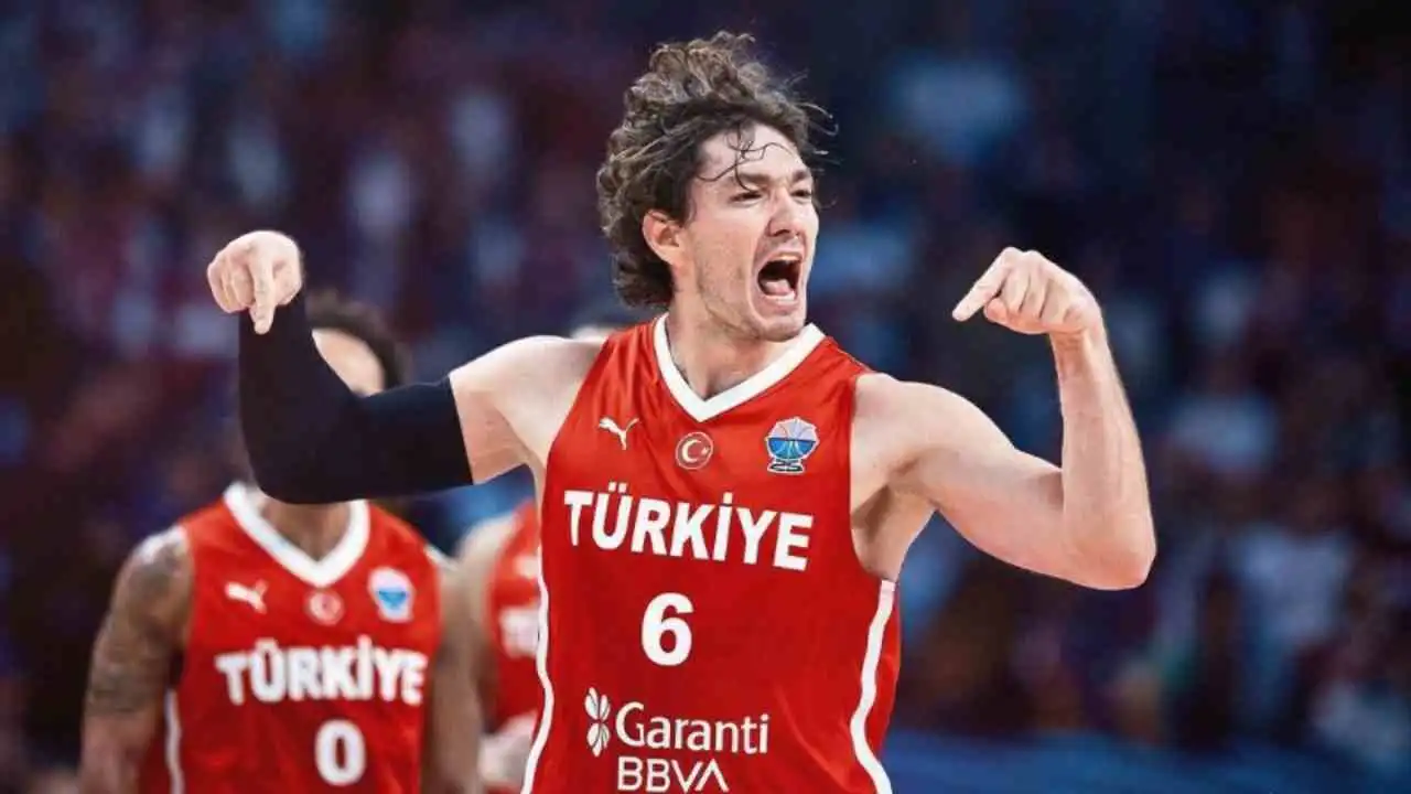 akdenizgercek-12-dev-adam-ceyrek-final-biletini-aldi.webp
