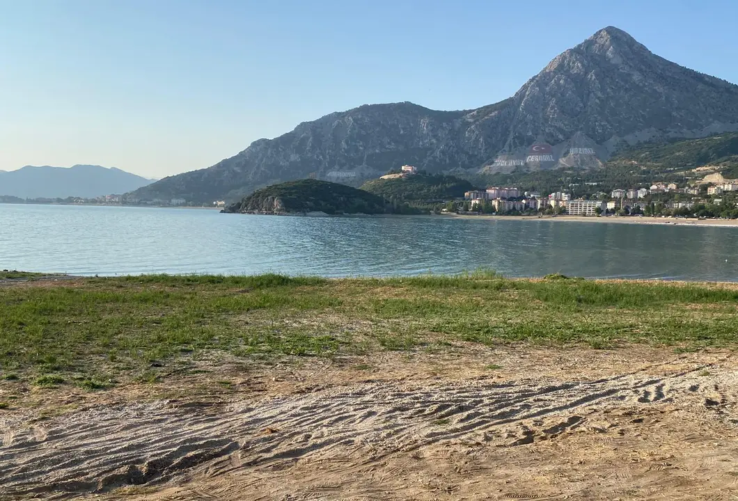 egirdir-golunde-ekolojik-yikim-yaklasiyor-mu-sazliklar-kesildi-iddiasi-5.webp