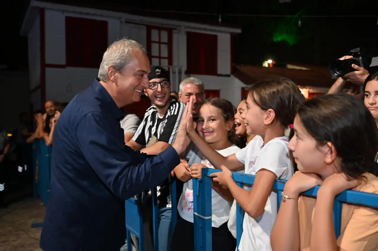 kepezin-2-uluslararasi-kultur-festivali-engin-demircioglu-konseriyle-final-yapti-2akdenizgerceks.webp
