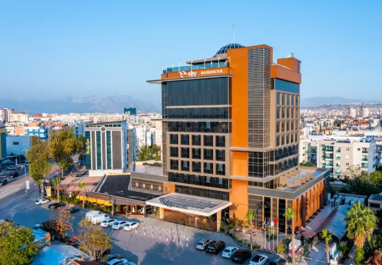 antalyada-5-yildizli-otel-icraya-dustu-549-milyon-tlye-satisa-cikarildi-2.webp